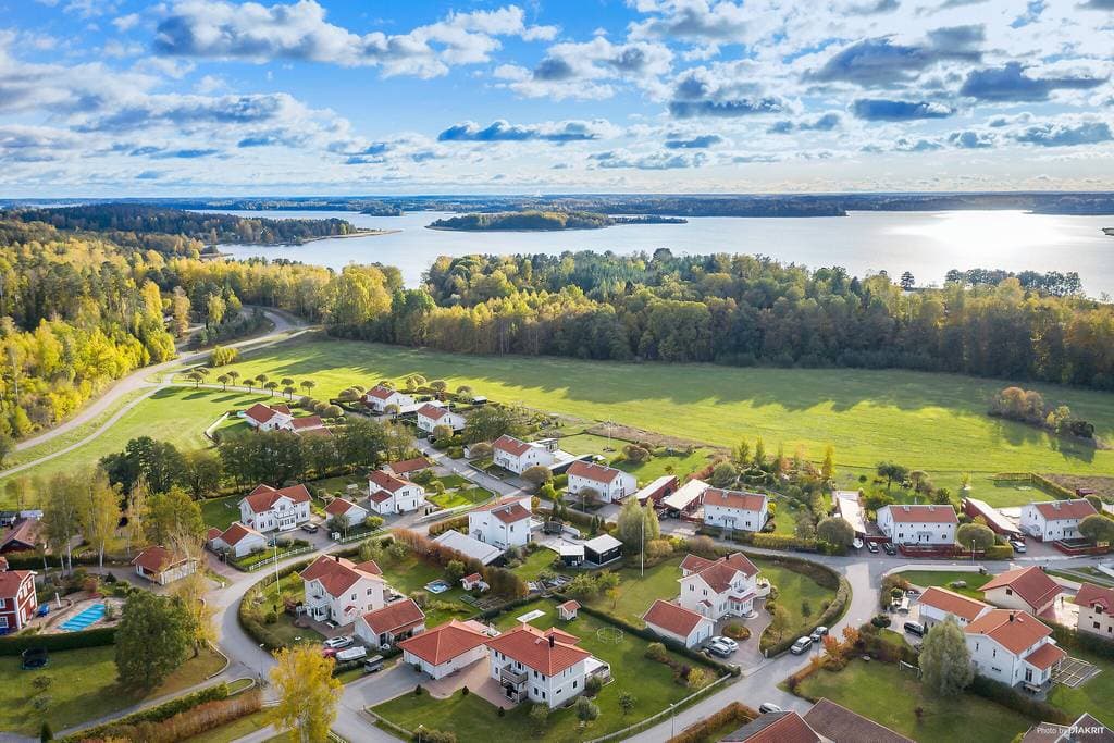 Bredsandsängen, Enköping